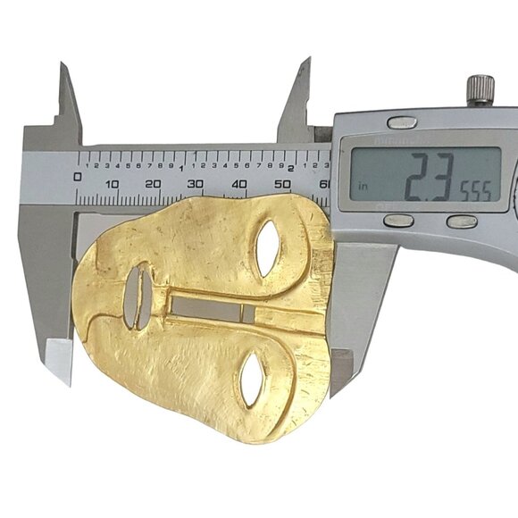 Maxine Denker Matte Gold Tone Tribal Face Mask Brooch, Unsigned - Picture 6 of 8